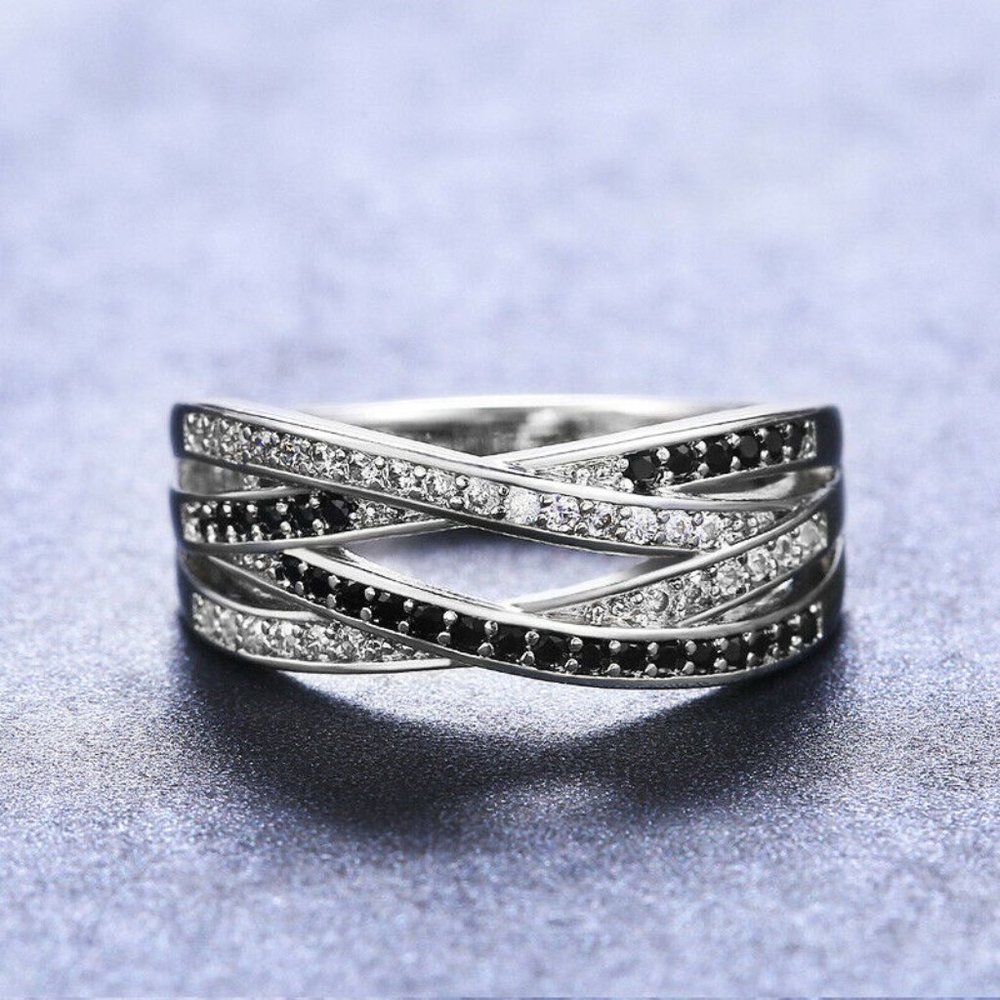 Ladies 925 Silver Black/White Fashion ring